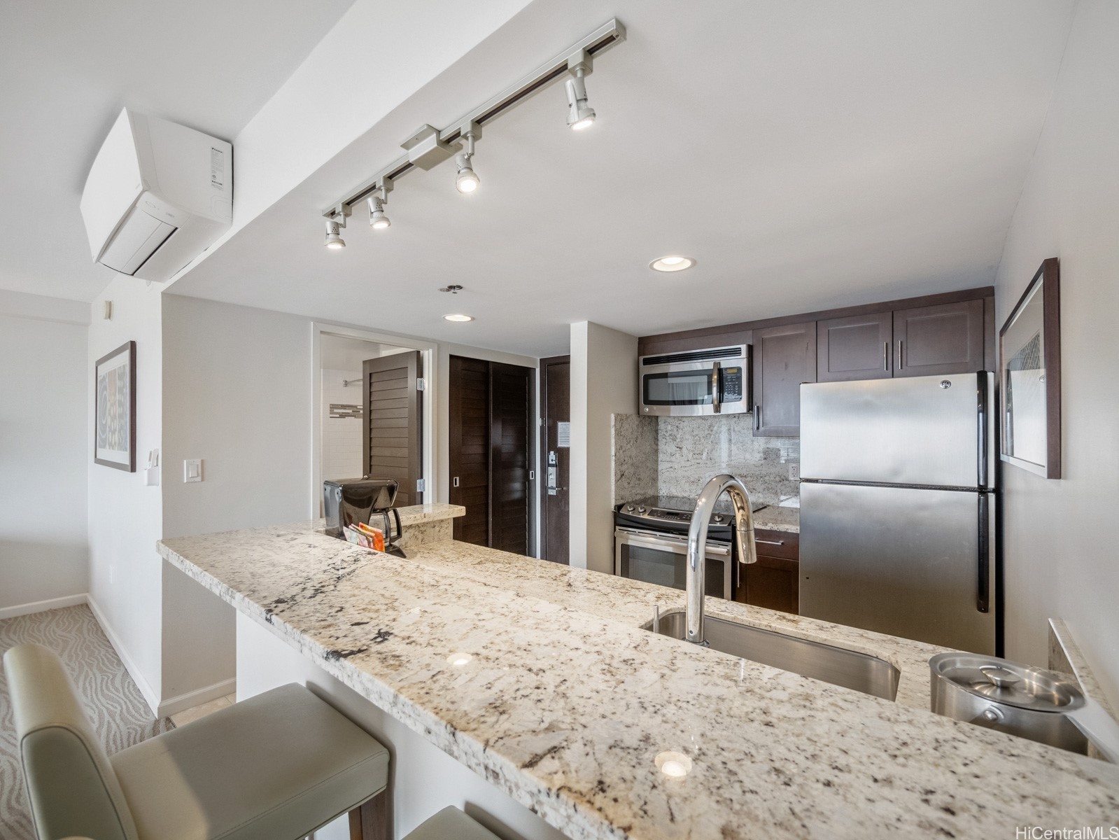 1777 Ala Moana Boulevard 2427