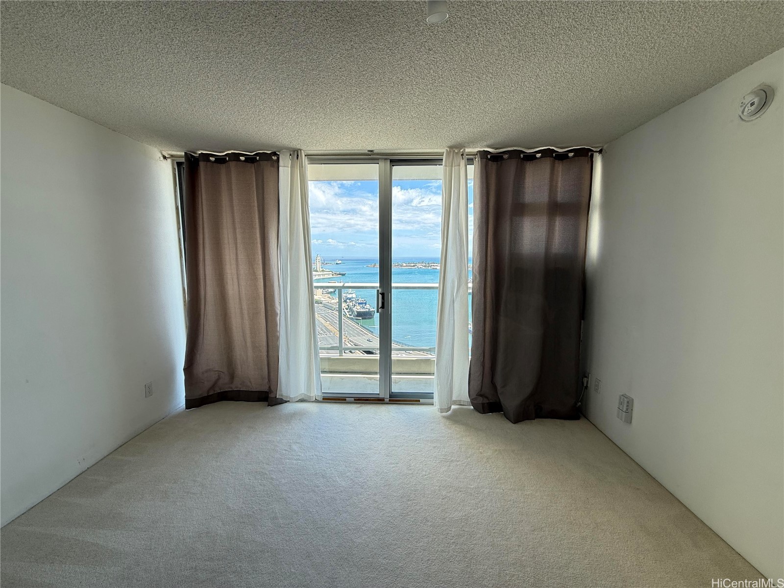 215 N King Street 2205