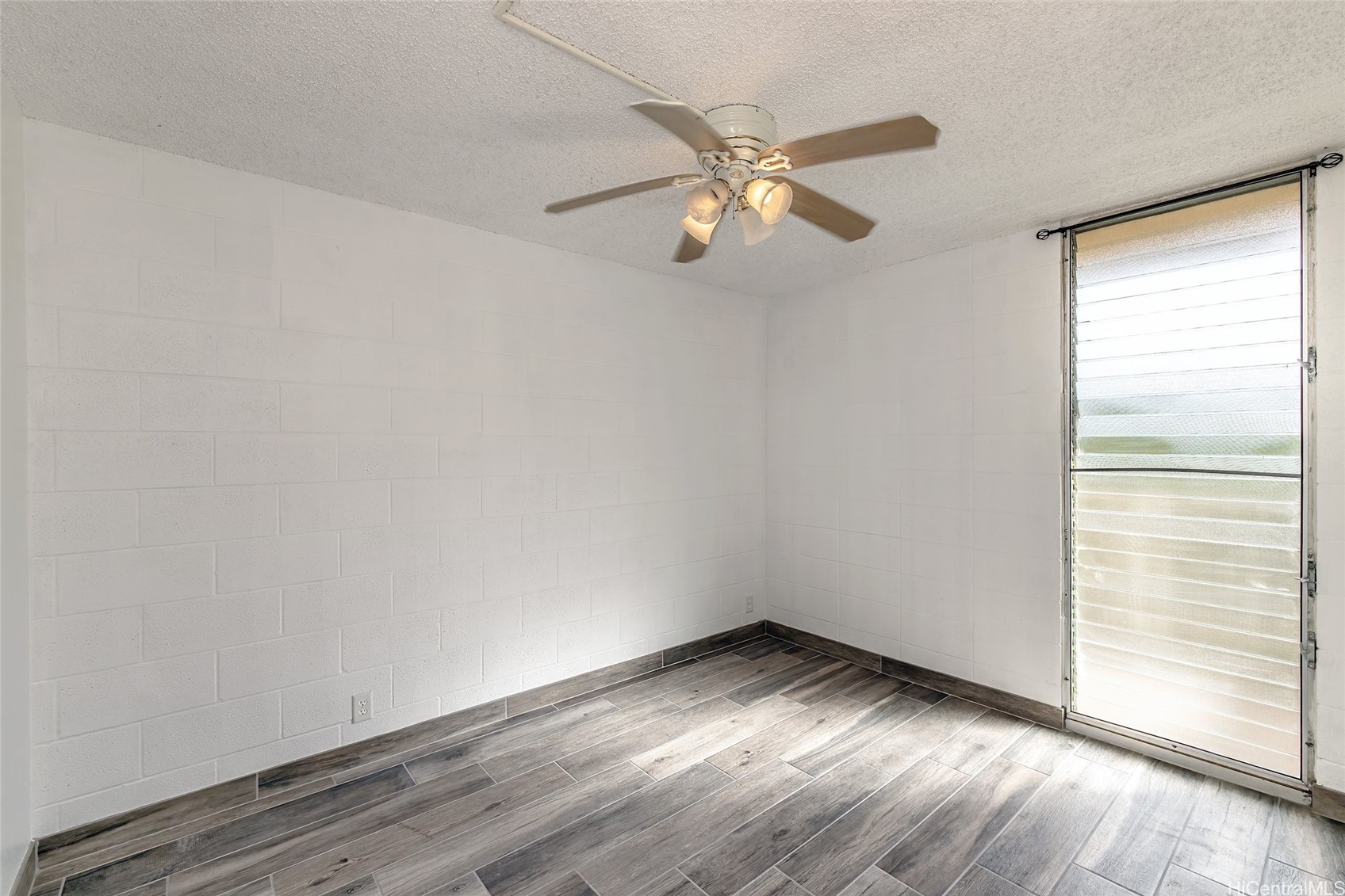 95-273 Waikalani Drive D1102