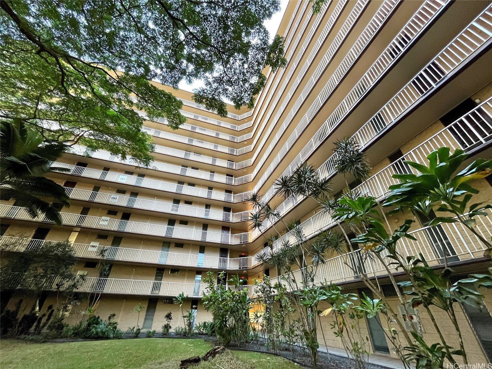 95-273 Waikalani Drive D1102