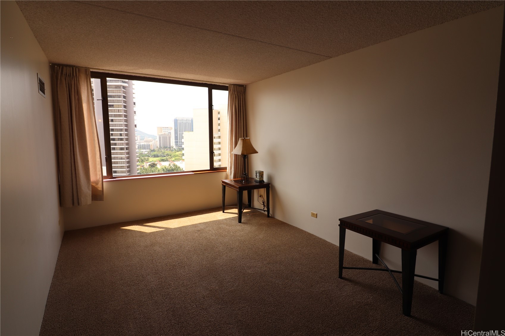 411 Hobron Lane 2103