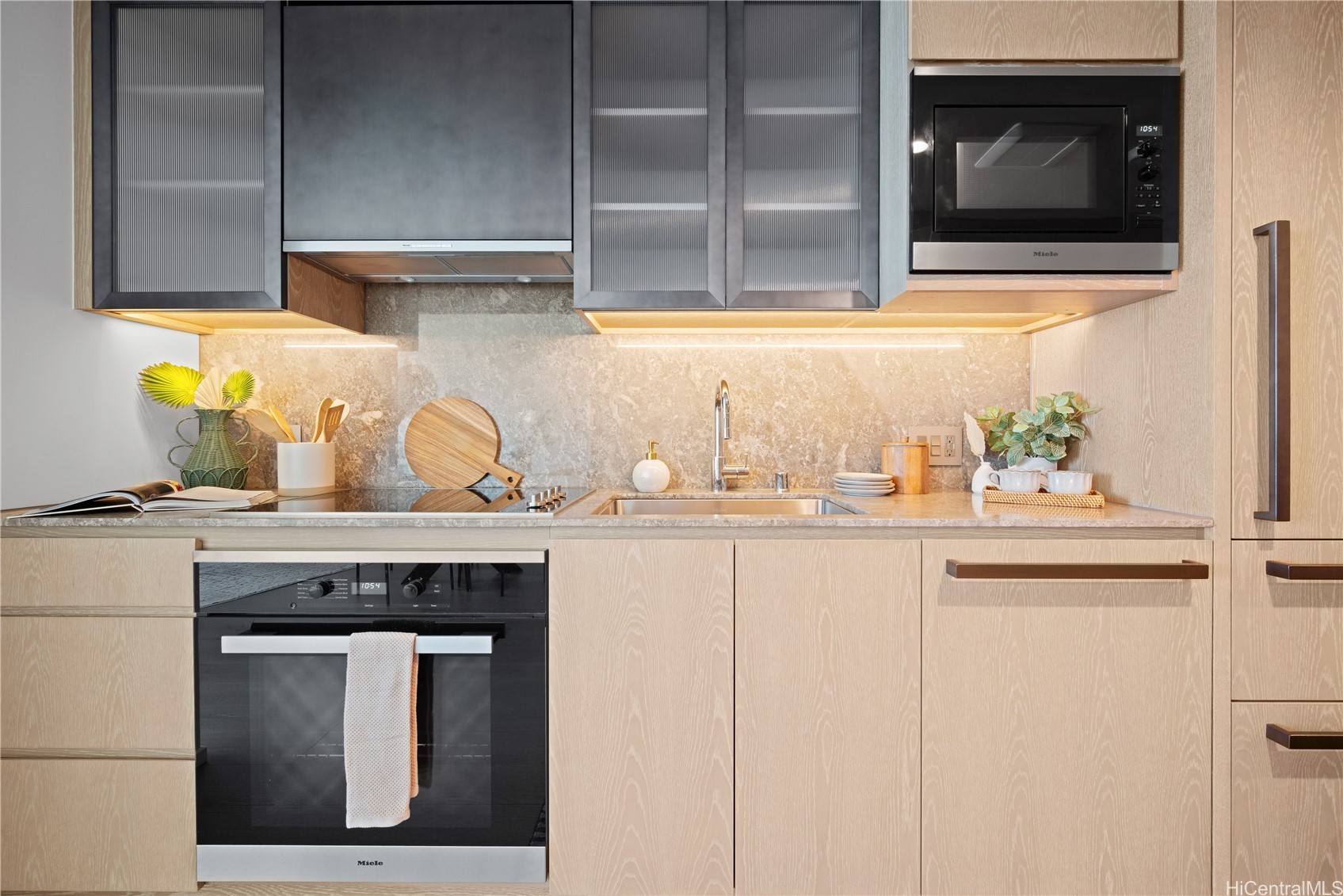 1000 Auahi Street 3511