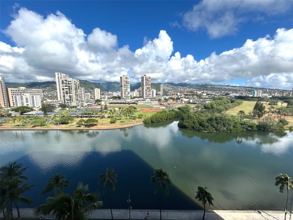 Aloha Lani Condominium