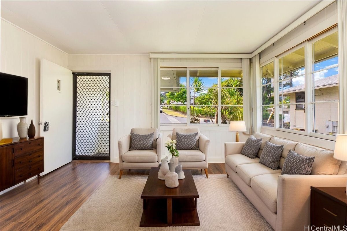 101 Kawananakoa Place