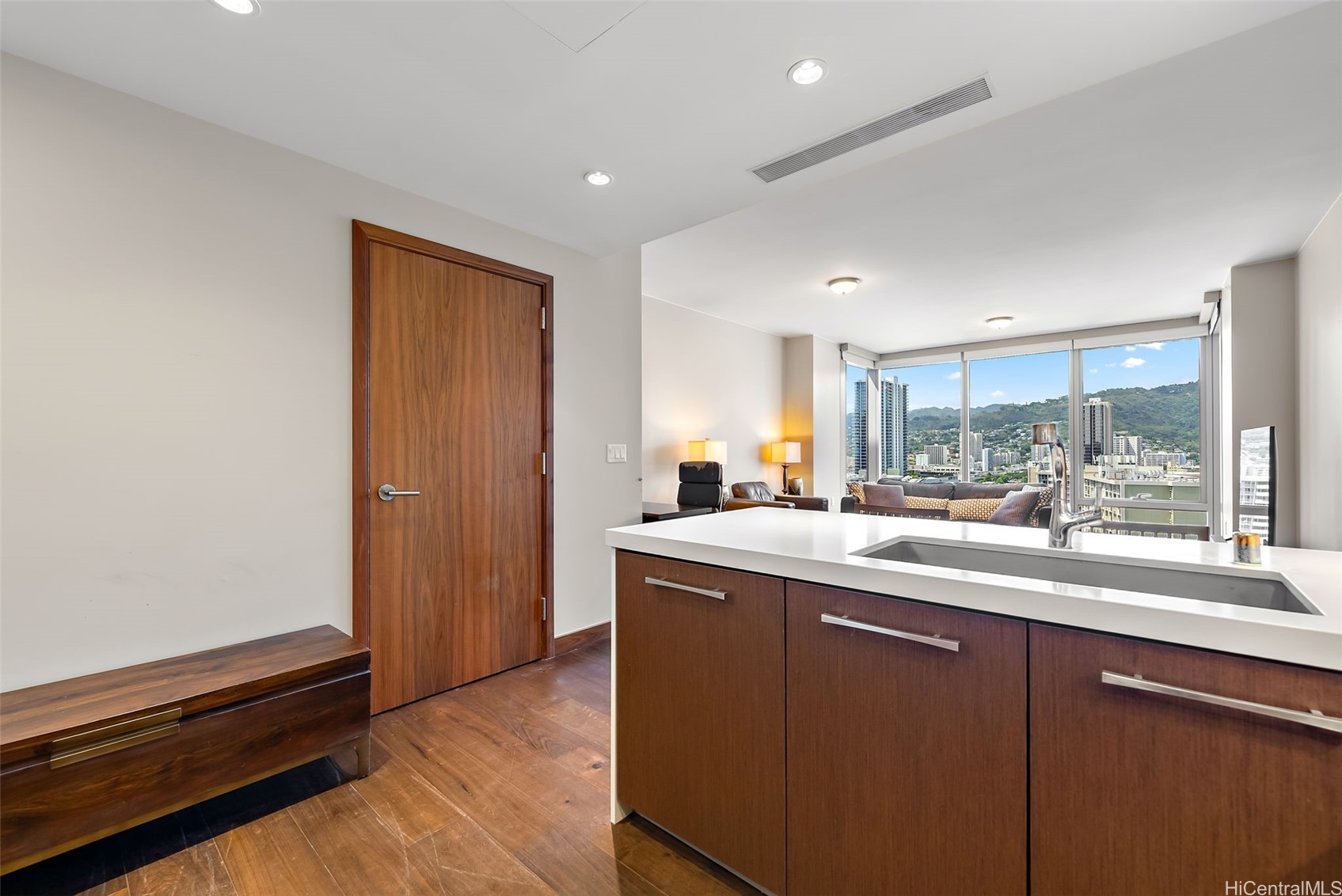1555 Kapiolani Boulevard PH 2110