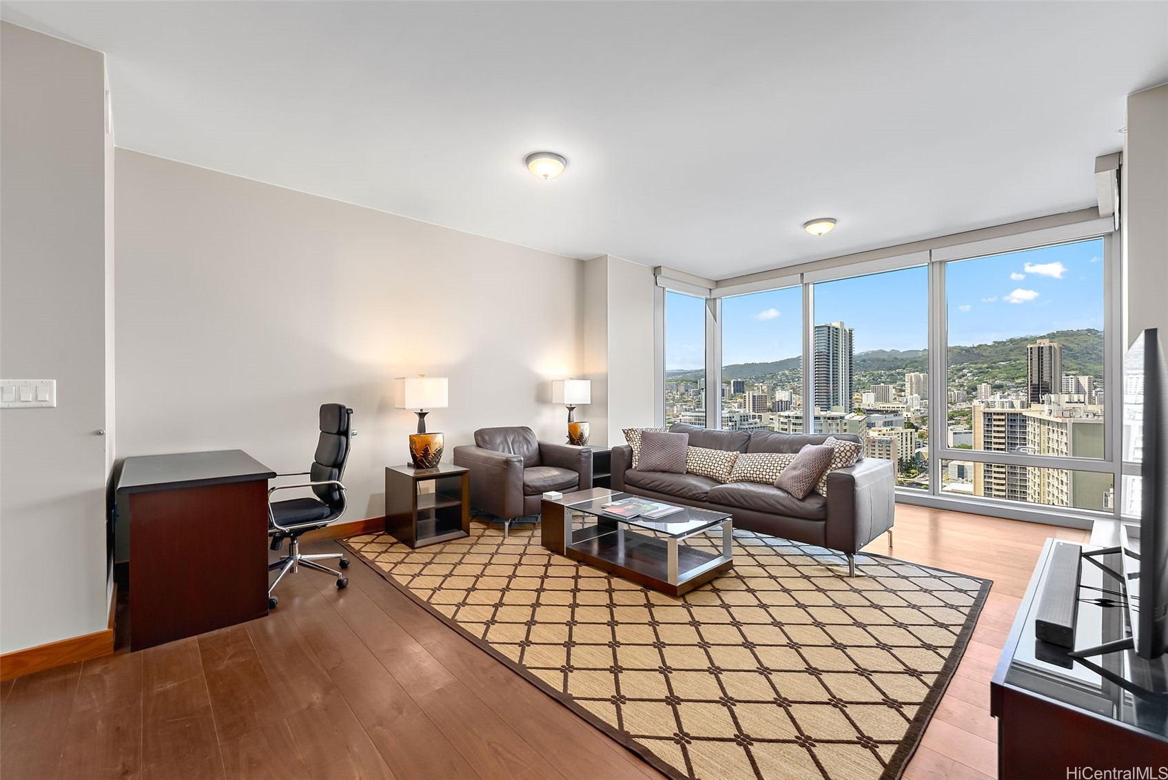1555 Kapiolani Boulevard PH 2110
