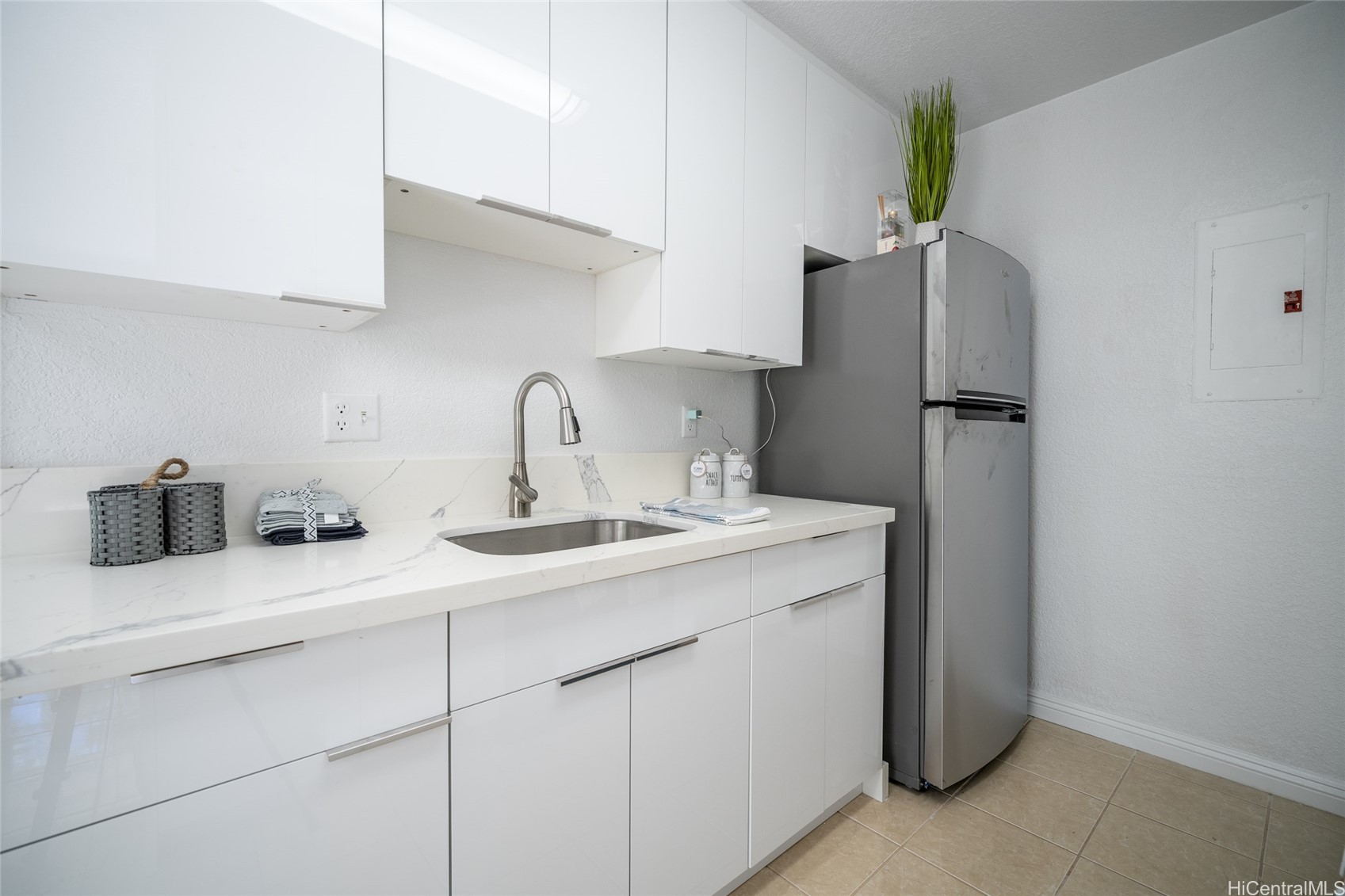 625 Mananai Place 24A