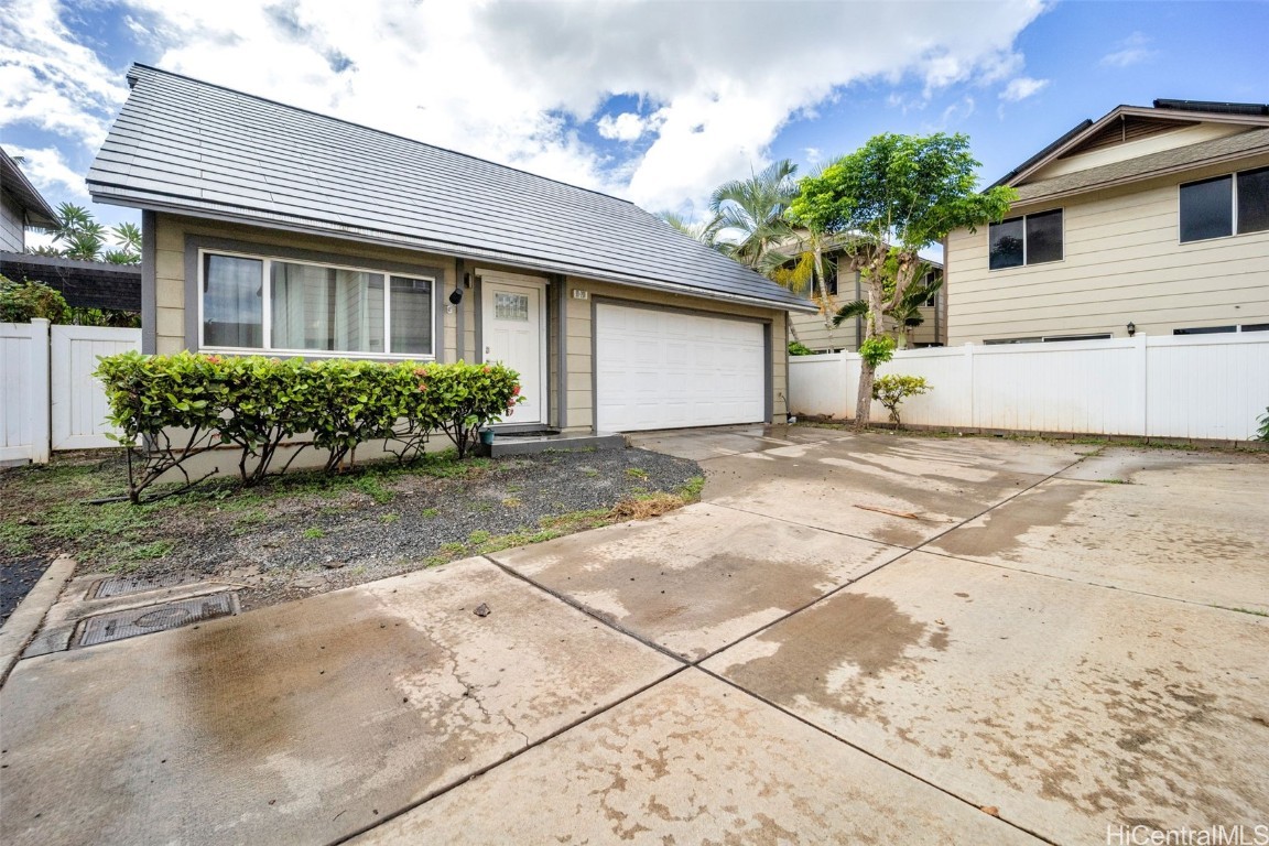 Ewa Gen Alii Court Residential Lease