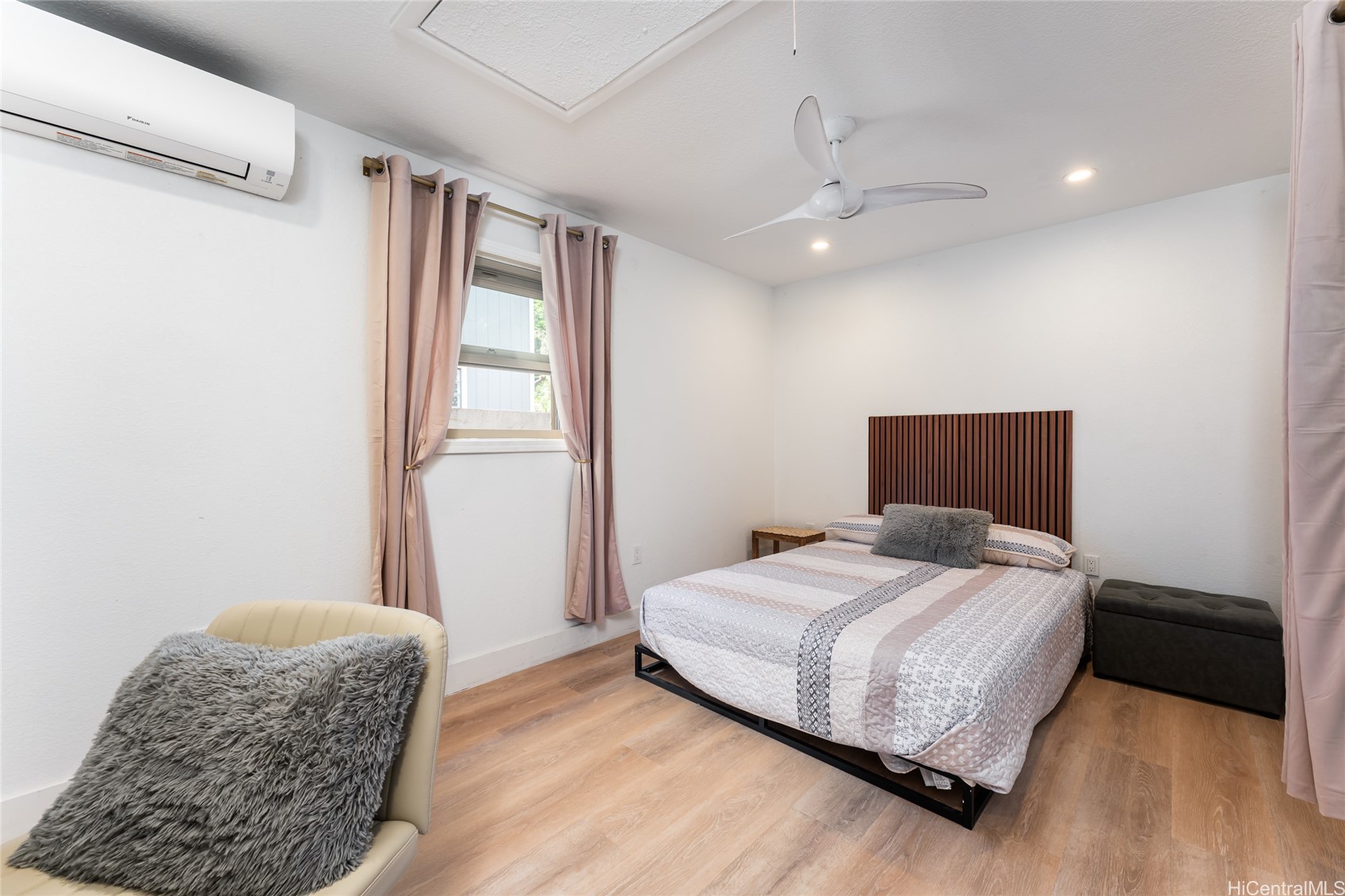 1129 Kamookoa Place