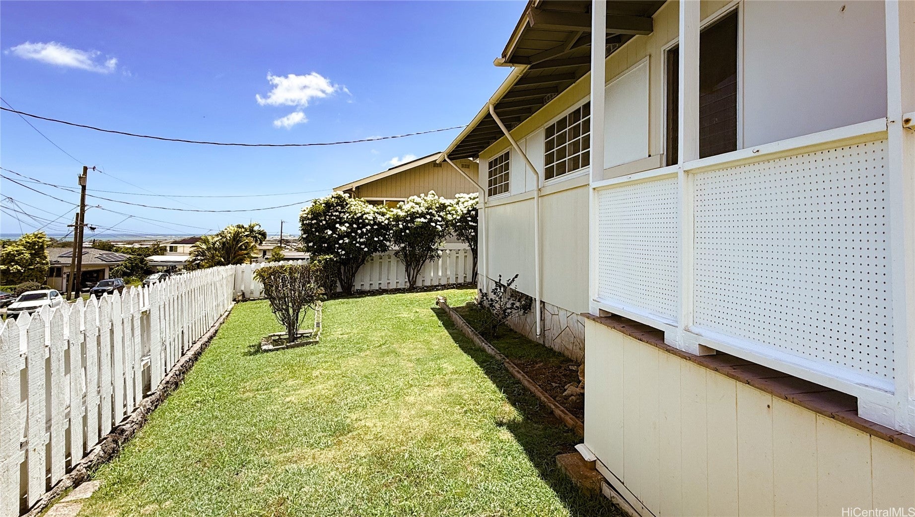 1654 Haku Street