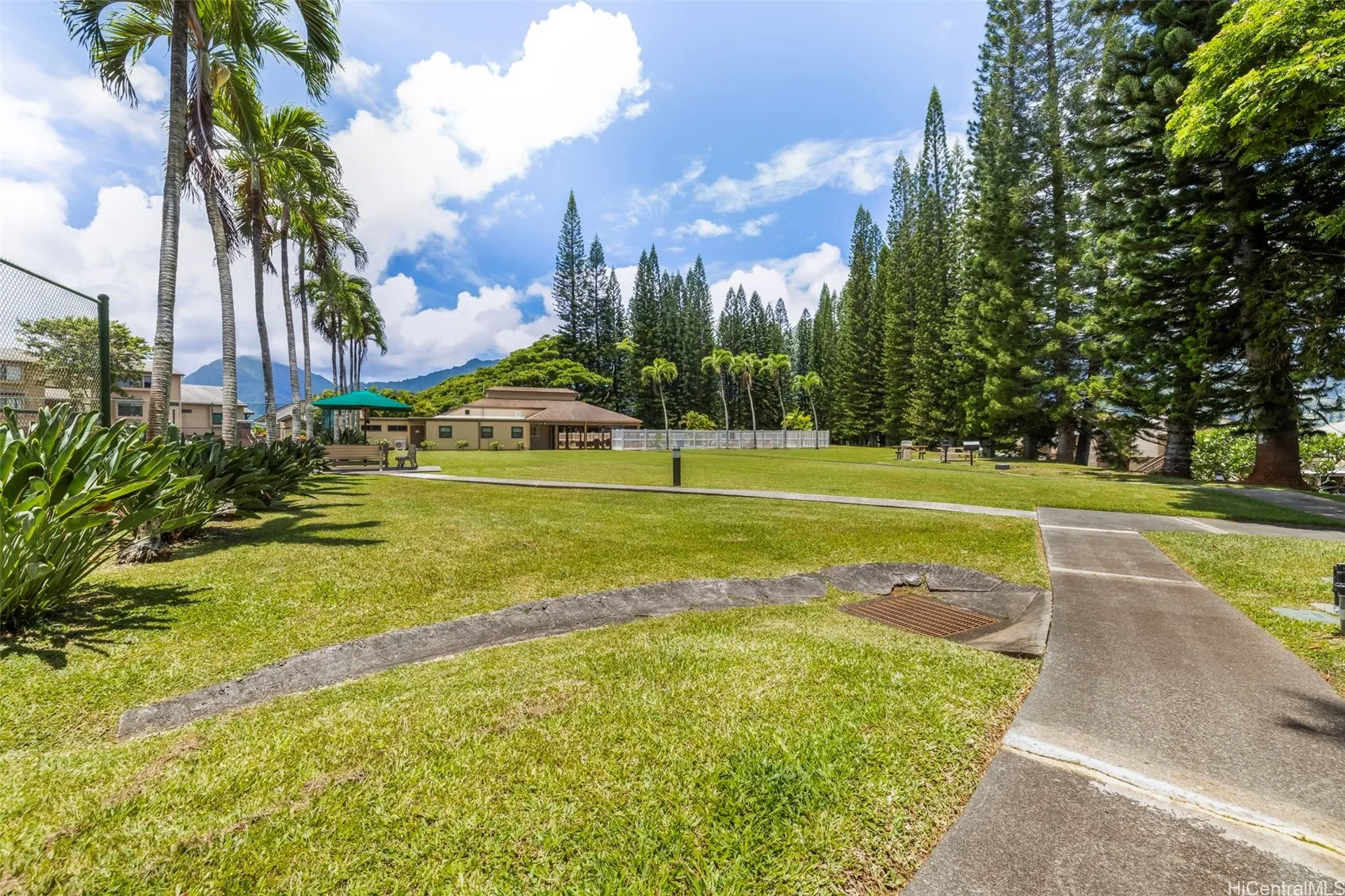 Kaneohe, Hawaii 96744, United States, 3 Bedrooms Bedrooms, ,2 BathroomsBathrooms,Residential,Active,163823