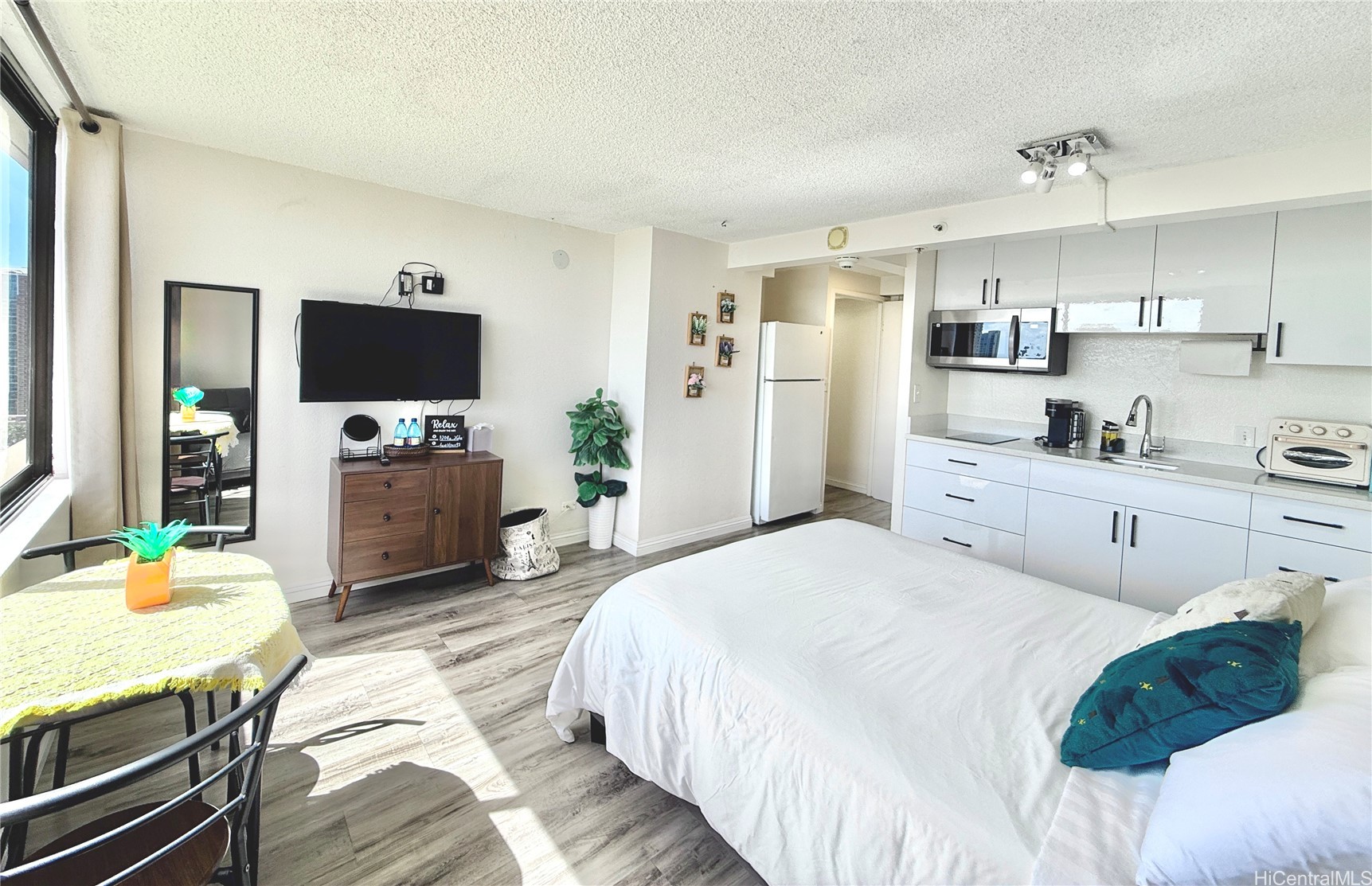 444 Niu Street 3204