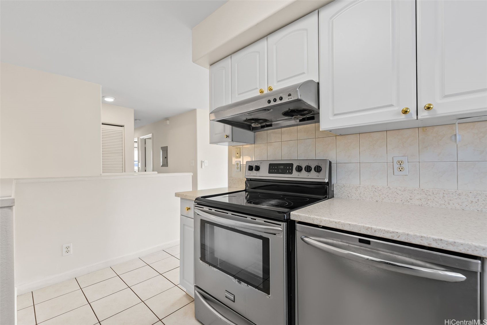 915 Mccully Street A