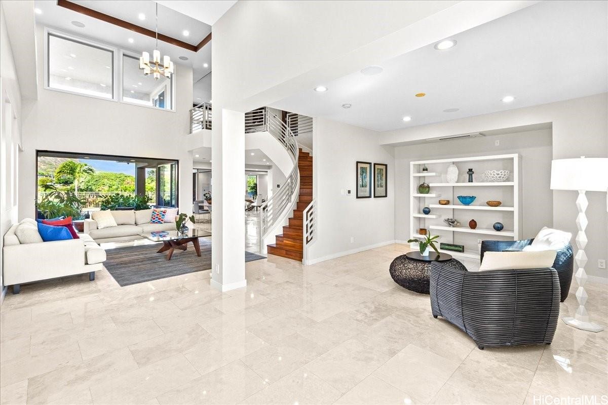 4218 Kaimanahila Street