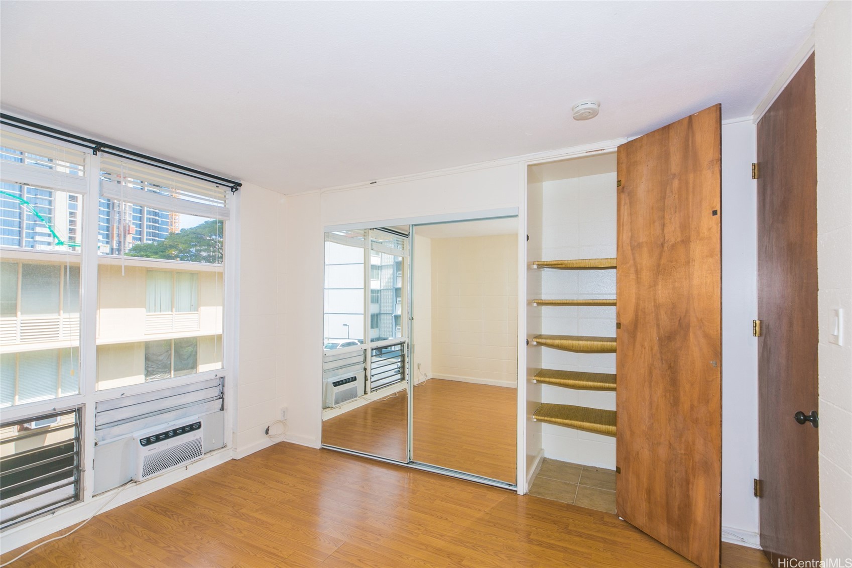 920 Kaheka Street 22