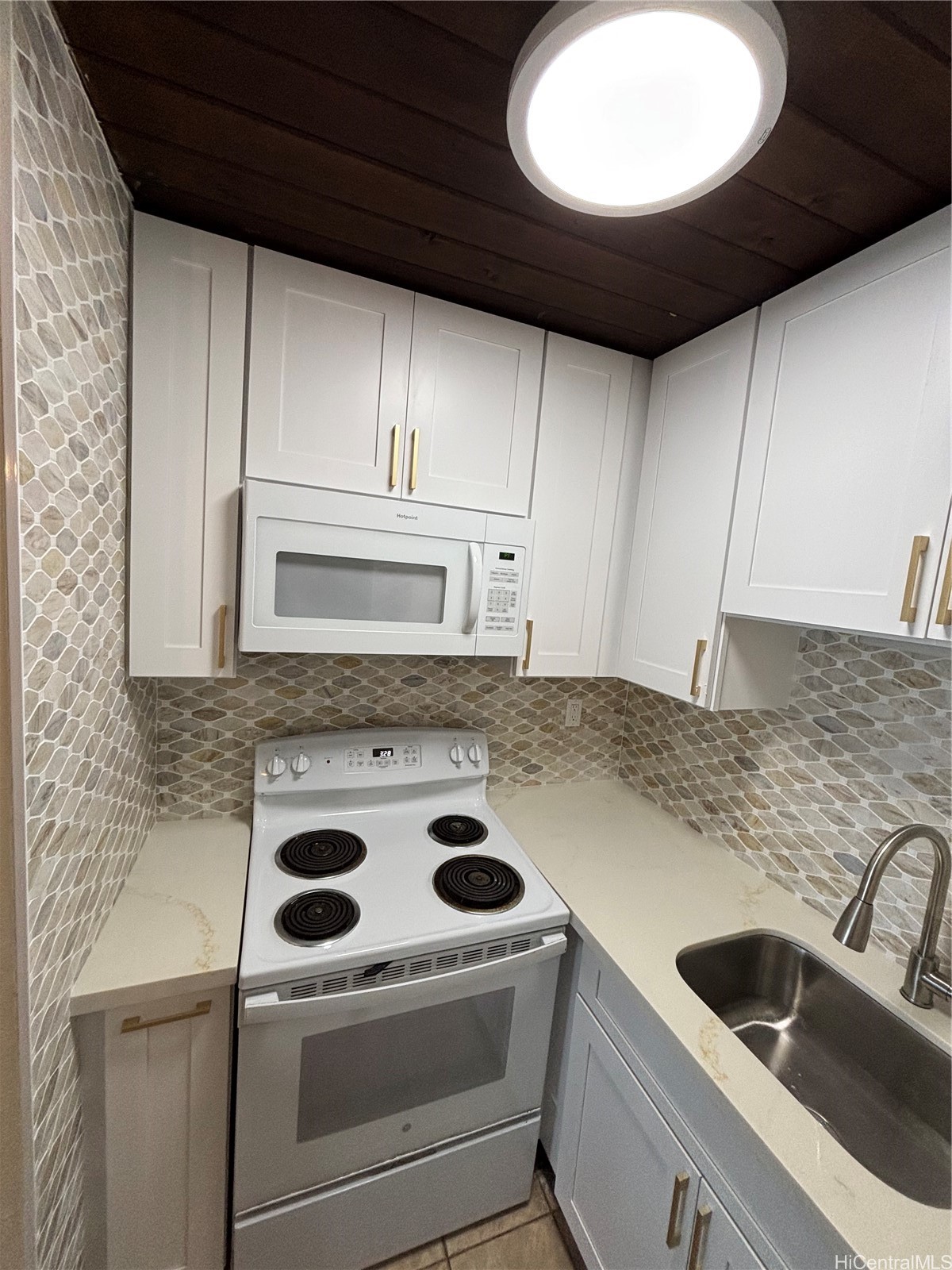 51-636 Kamehameha Highway 522