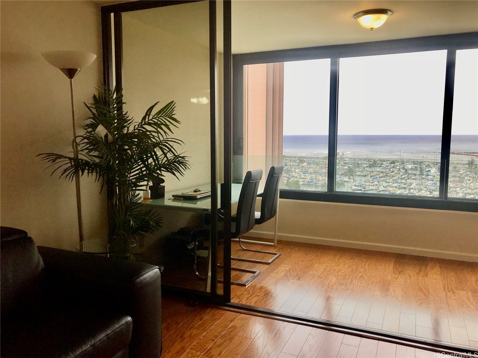 1650 Ala Moana Boulevard 1809