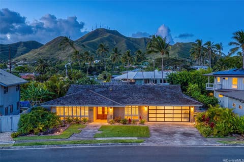 Photo of 118 Kailuana Place, Kailua, HI 96734 (MLS # 202614566)