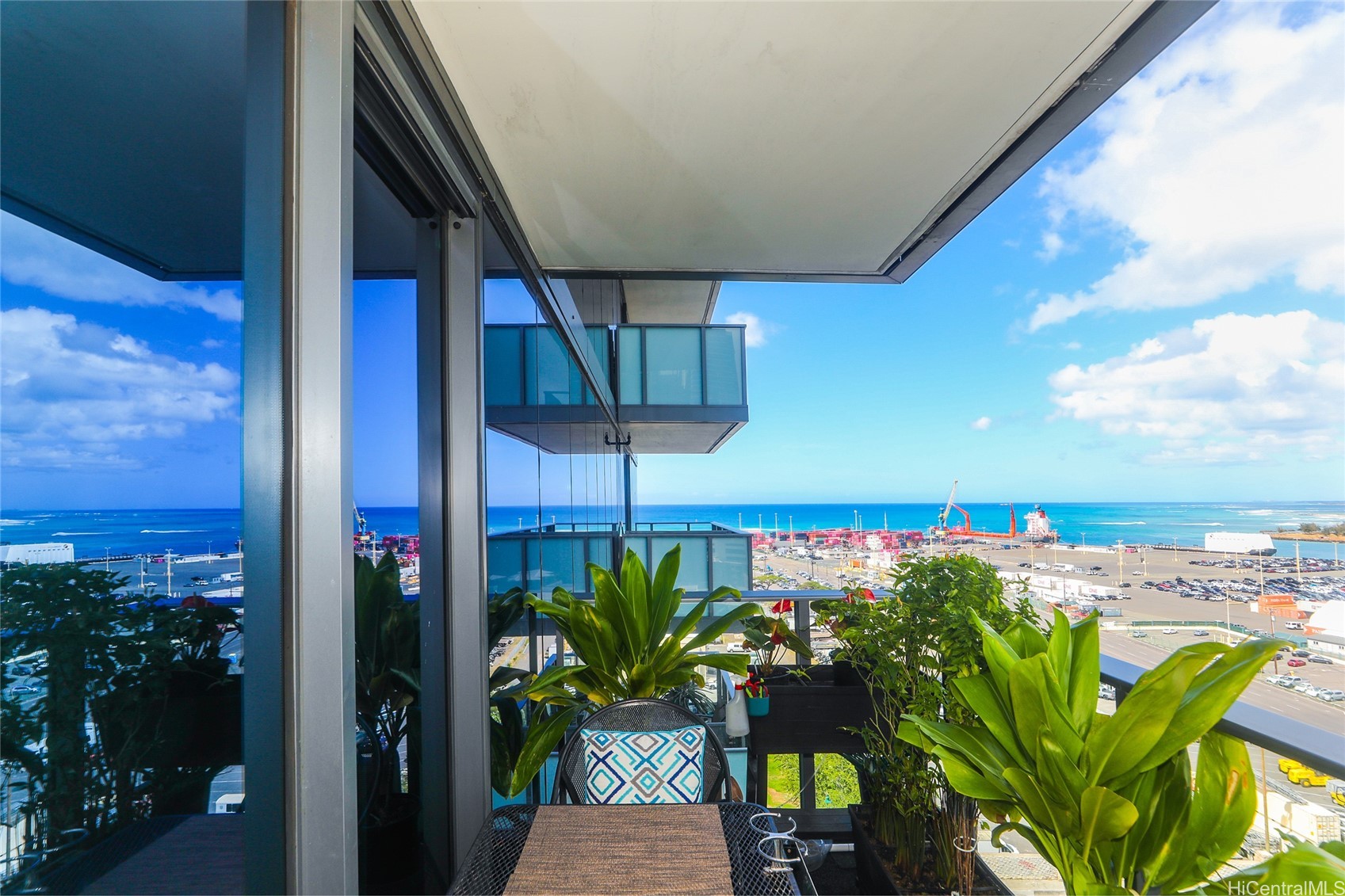 600 Ala Moana Boulevard 1304
