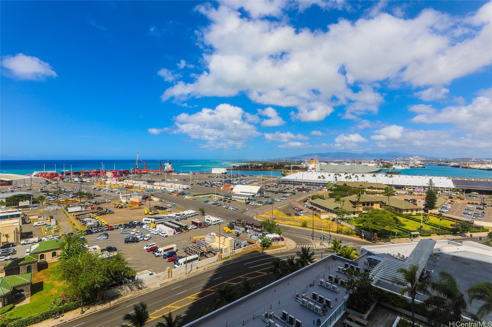 600 Ala Moana Boulevard 1304