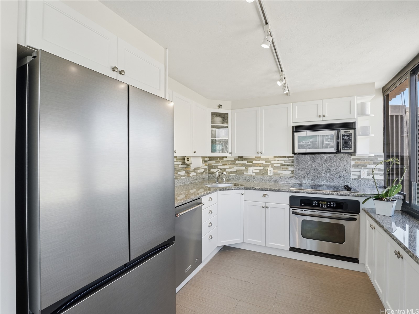 343 Hobron Street 3302