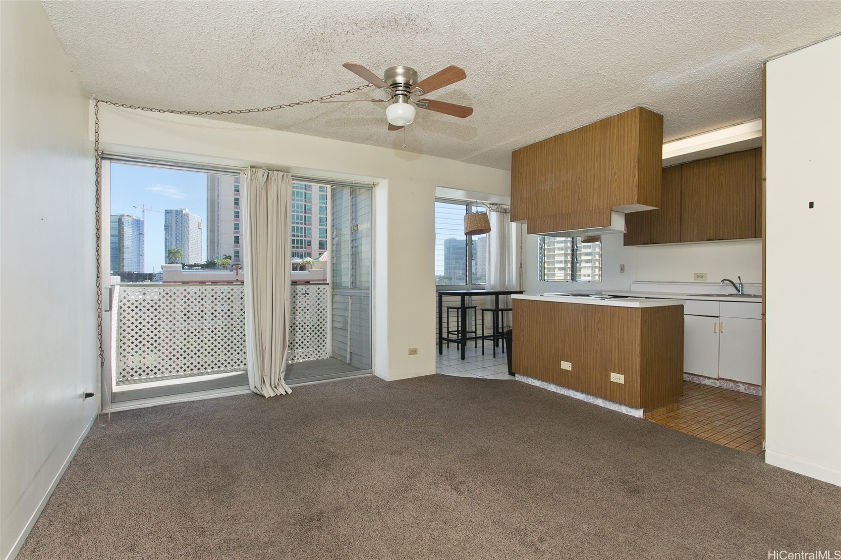 818 S King Street 907