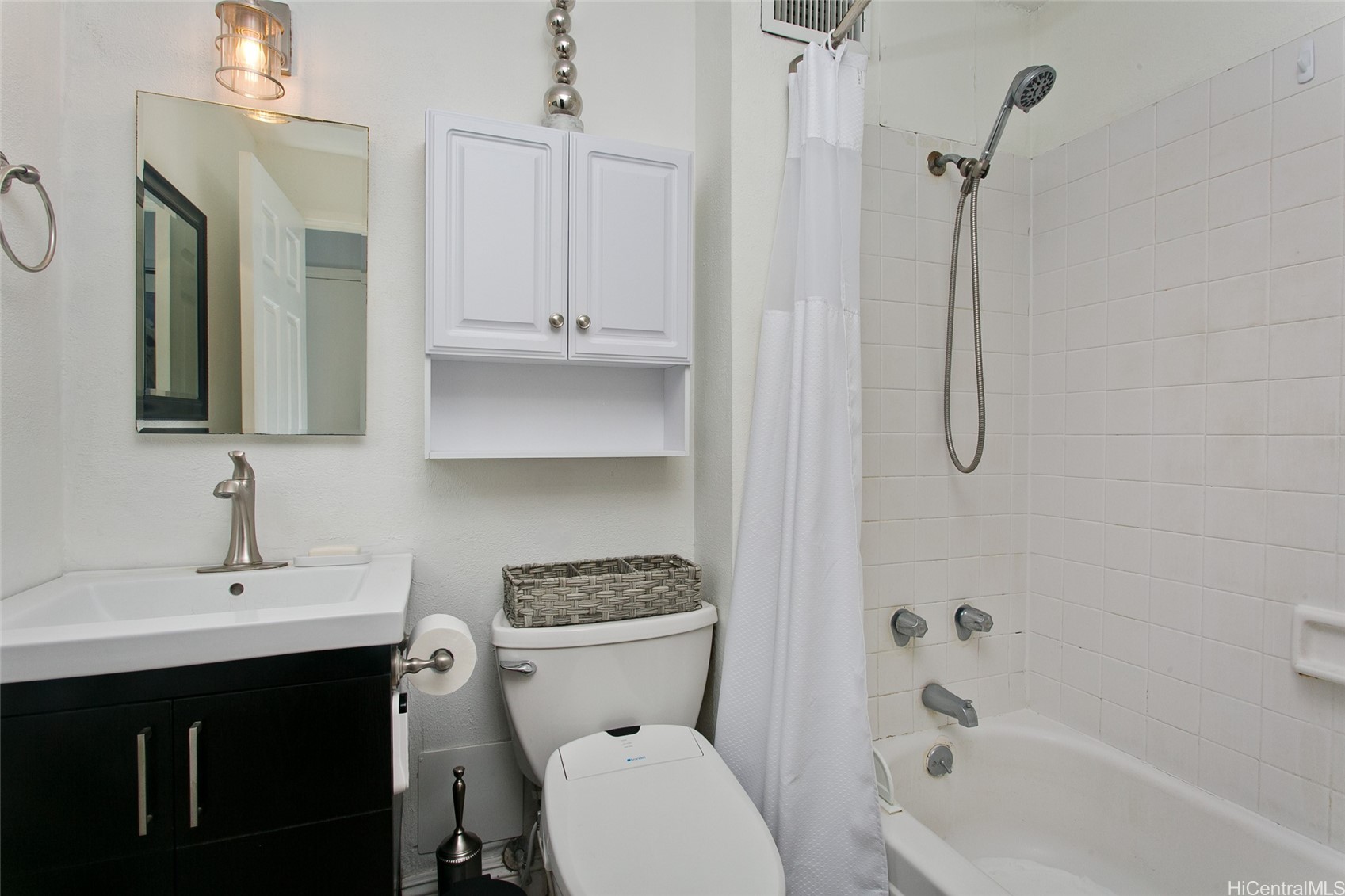 2211 Ala Wai Boulevard 3004