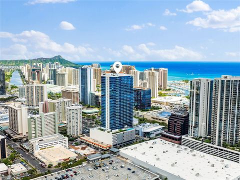 Photo of 629 Keeaumoku Street #1710, Honolulu, HI 96814 (MLS # 202608320)