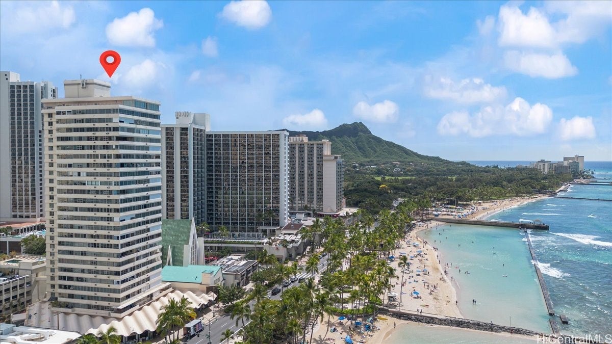 2500 Kalakaua Avenue 2203