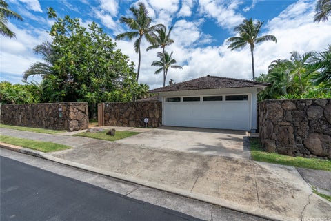 Photo of 1053 Koloa Street, Honolulu, HI 96816 (MLS # 202614567)