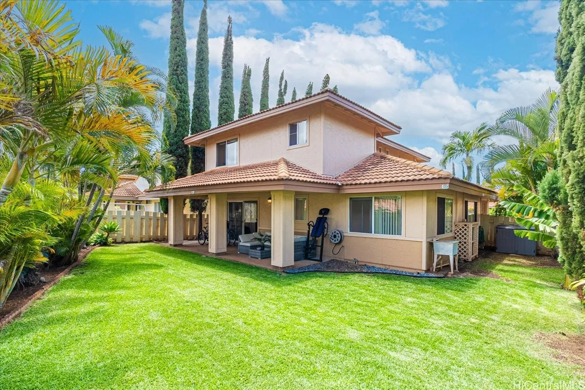 Kapolei, Hawaii 96707, United States, 4 Bedrooms Bedrooms, ,3 BathroomsBathrooms,Residential,Pending,110313