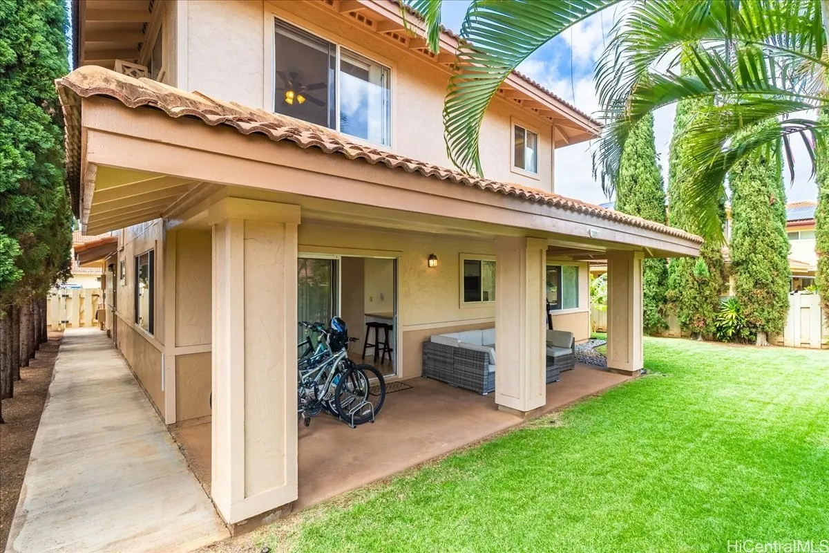 Kapolei, Hawaii 96707, United States, 4 Bedrooms Bedrooms, ,3 BathroomsBathrooms,Residential,Pending,110313