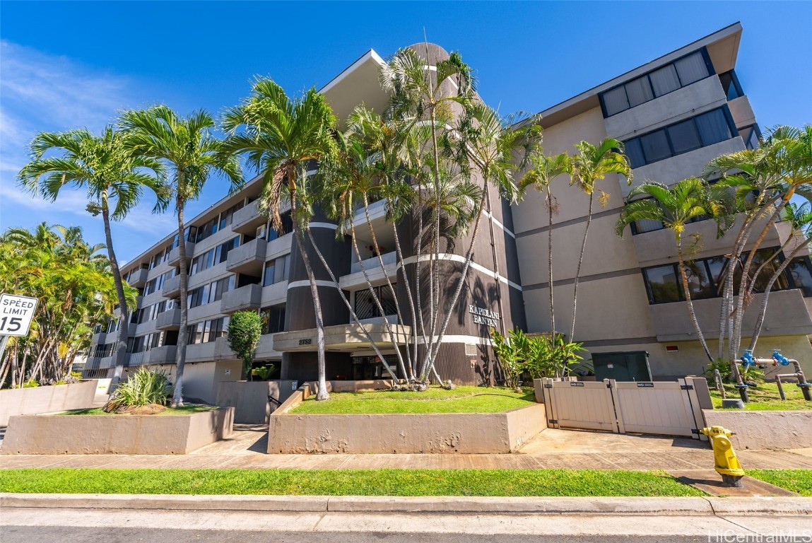 Kapiolani Banyan Condominium