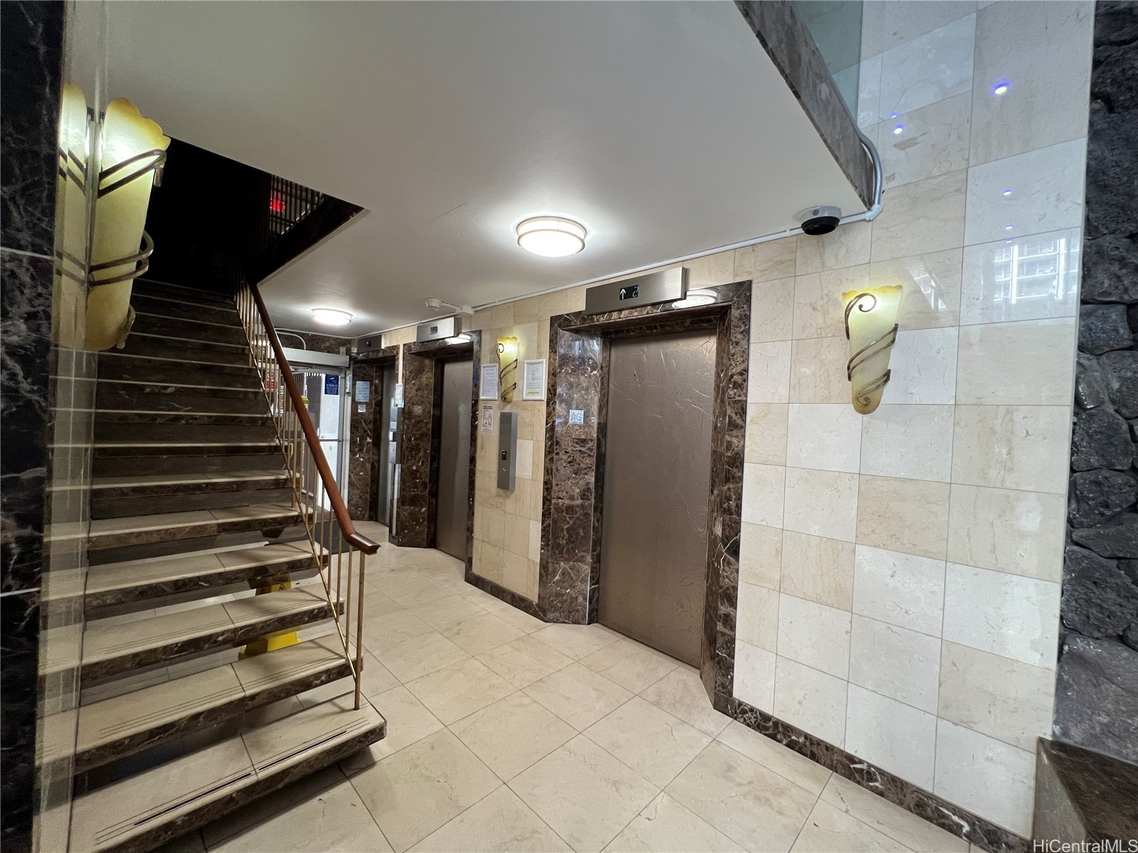 444 Nahua Condominium