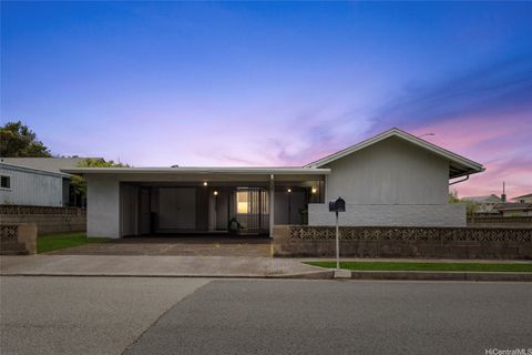 Photo of 7203 Kipu Place, Honolulu, HI 96825 (MLS # 202606355)