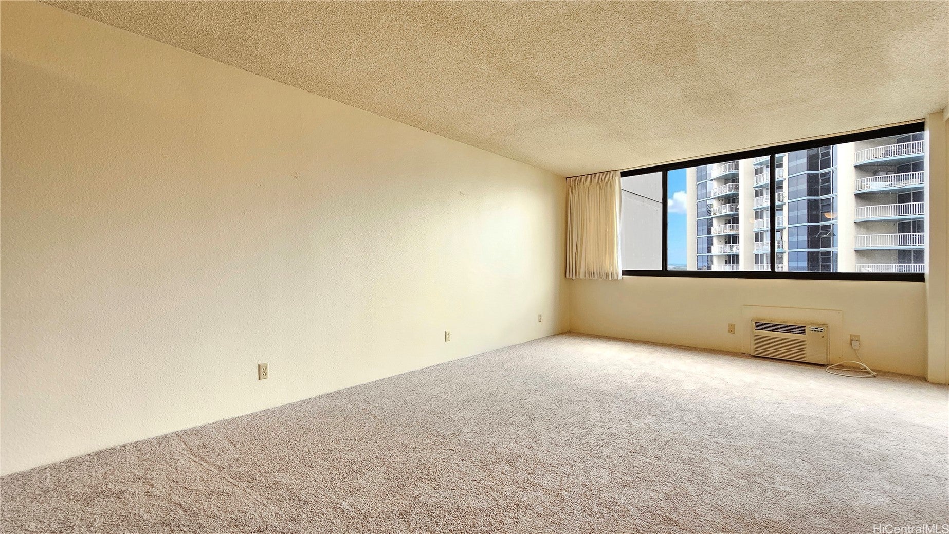 1255 Nuuanu Street E2504