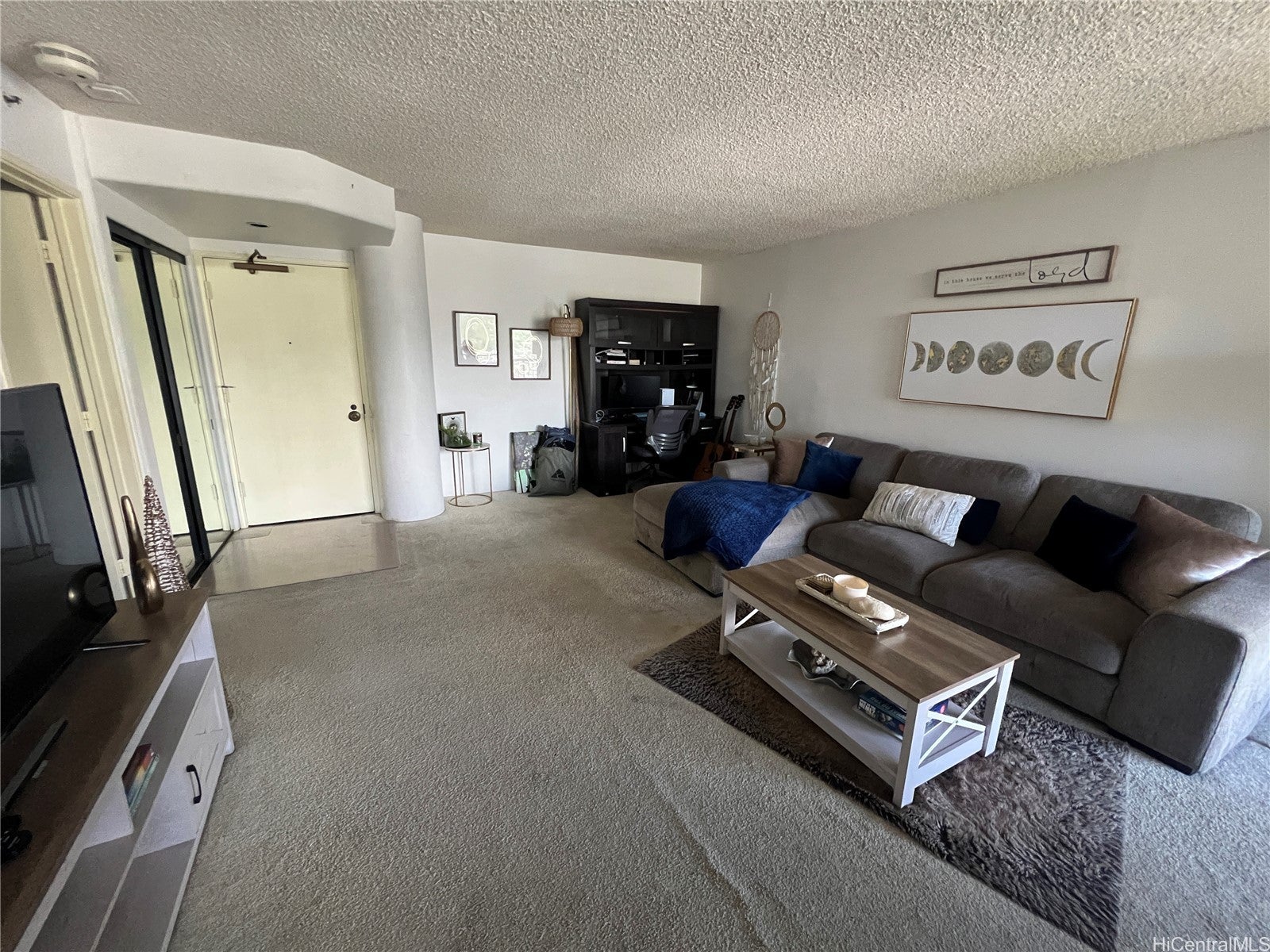 1212 Nuuanu Avenue 2706
