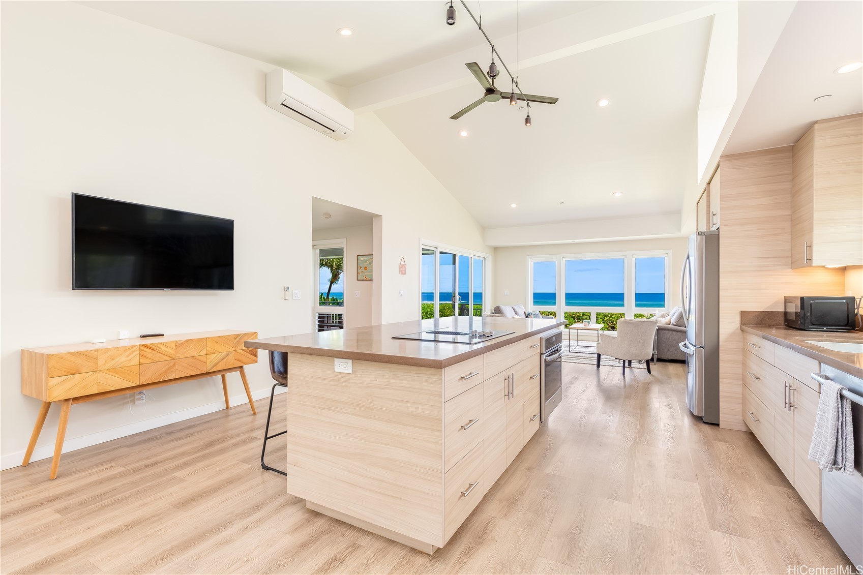 87-849C Farrington Highway