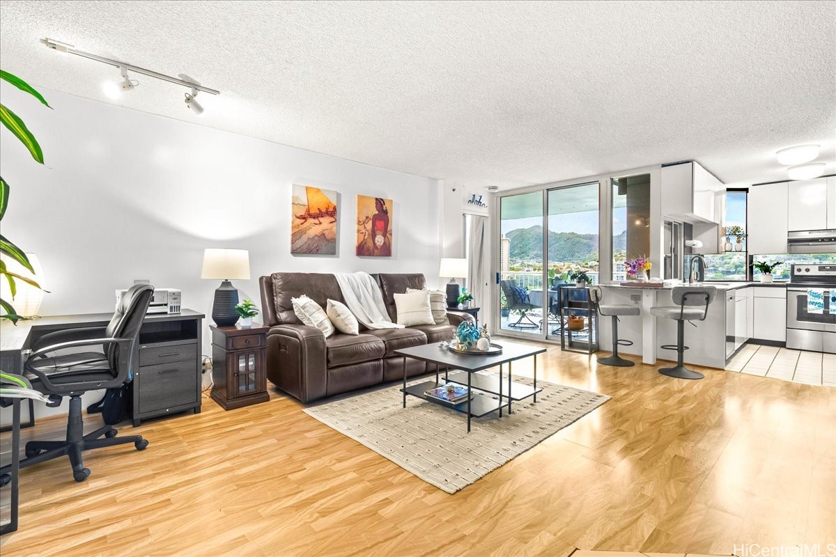 1212 Nuuanu Avenue 1306