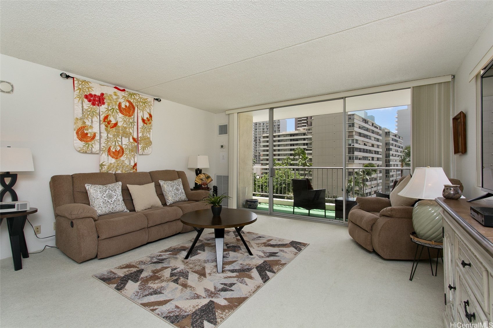 400 Hobron Lane 701
