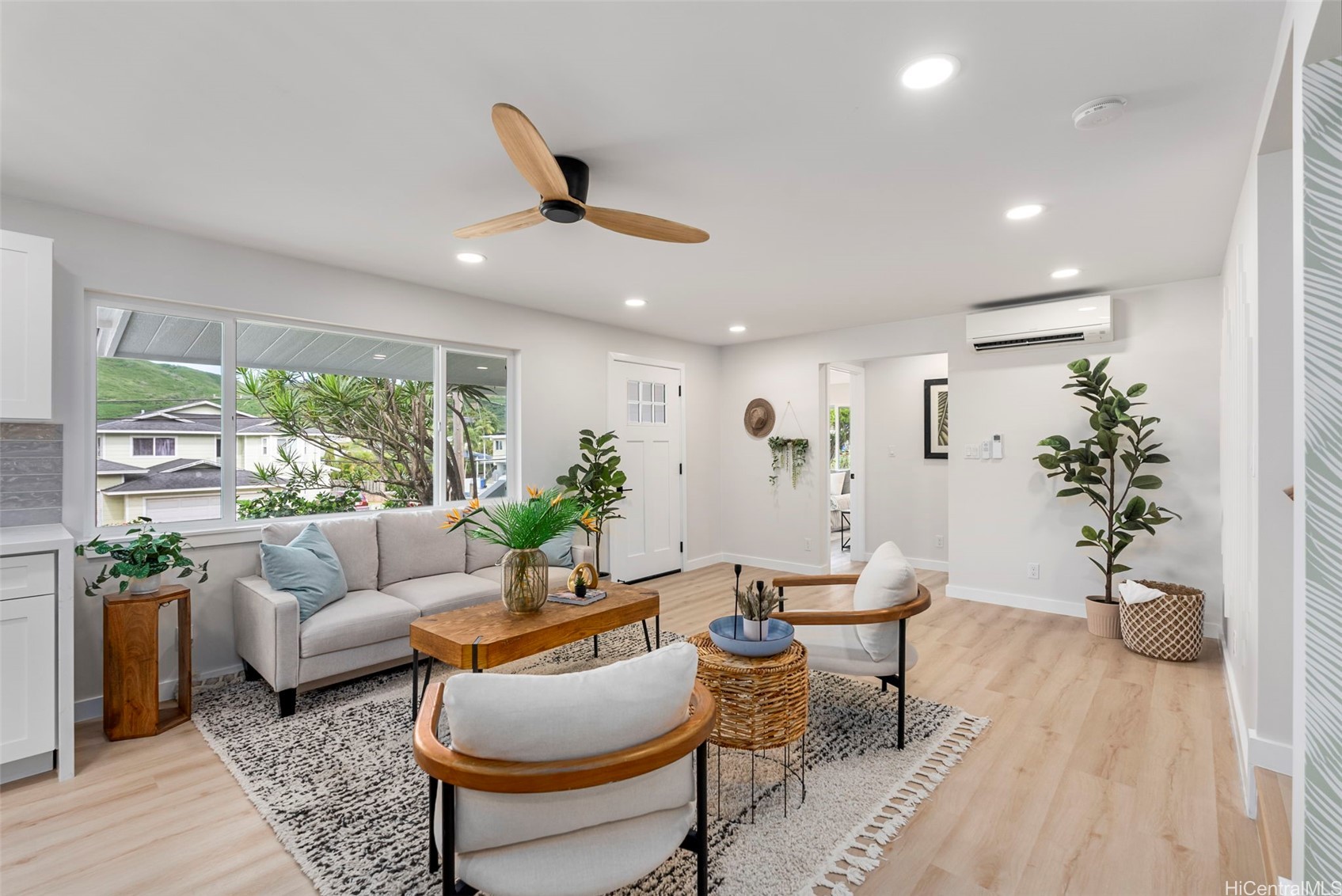 1237 Nanialii Street