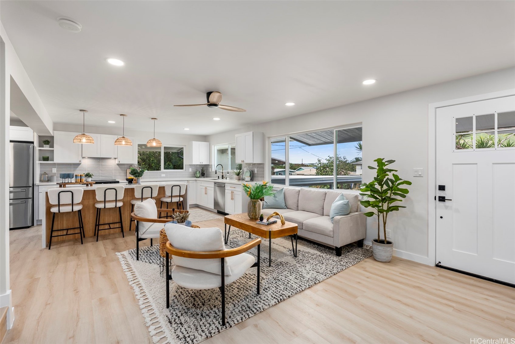 1237 Nanialii Street
