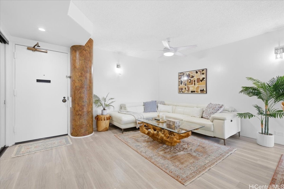 1212 Nuuanu Avenue 1503