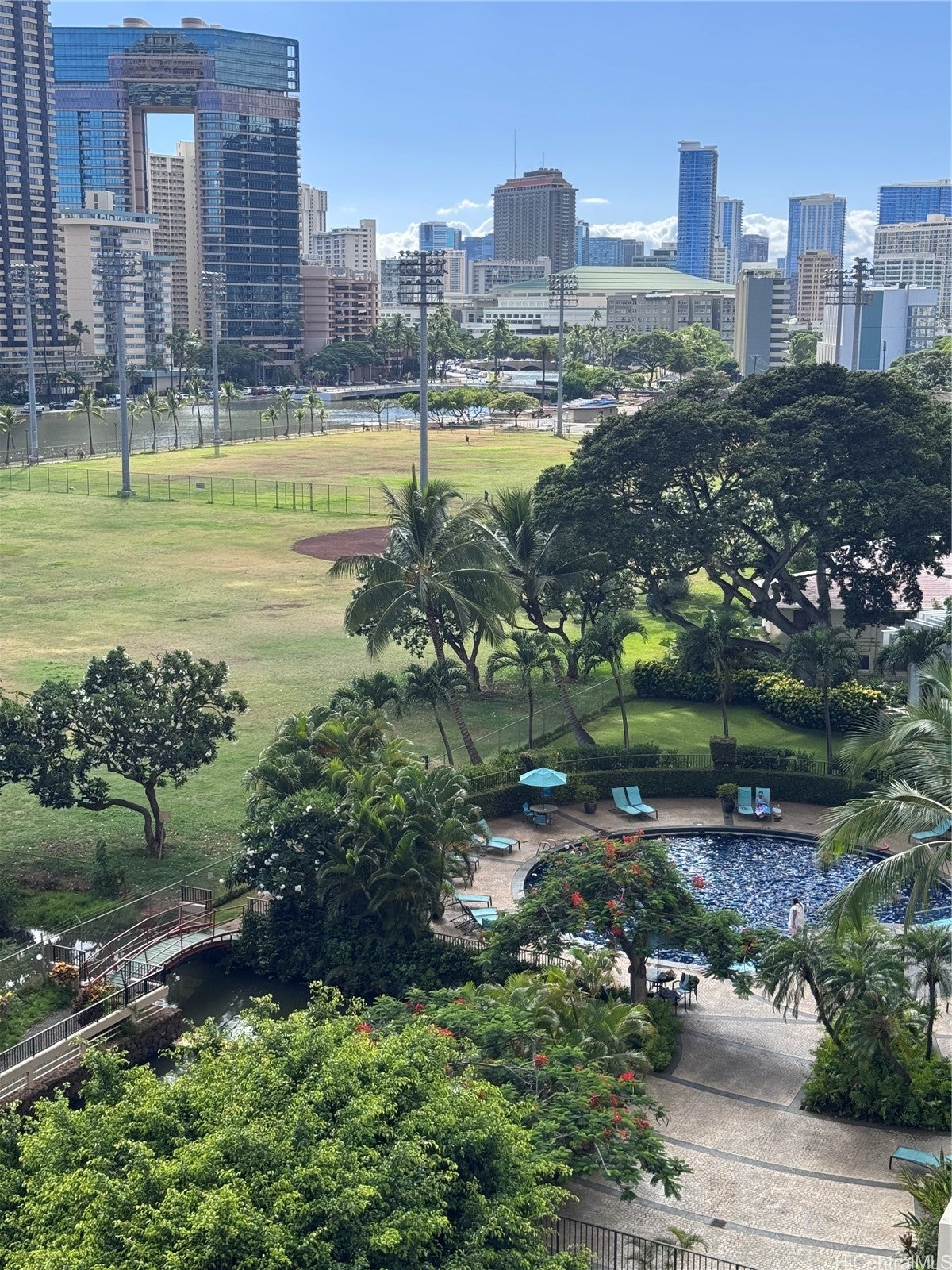 2333 Kapiolani Boulevard 2601