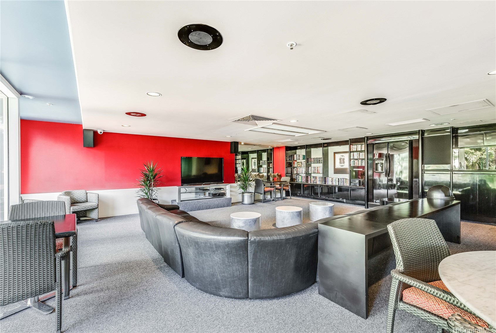 Honolulu Park Place Condominium