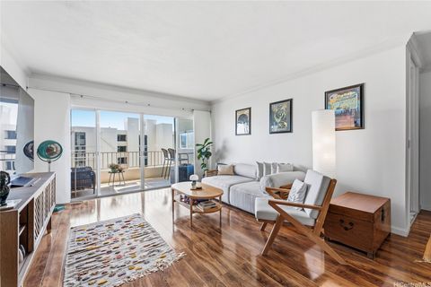 Photo of 1001 Wilder Avenue #602, Honolulu, HI 96822 (MLS # 202523572)