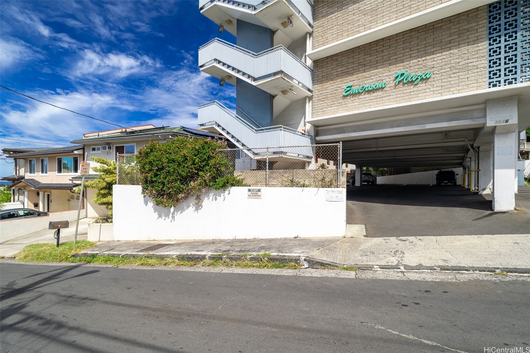 1516 Emerson Street 102