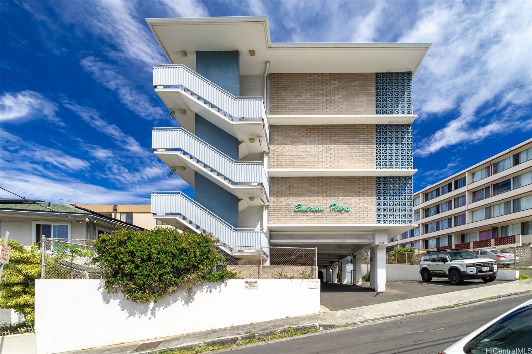 1516 Emerson Street 102