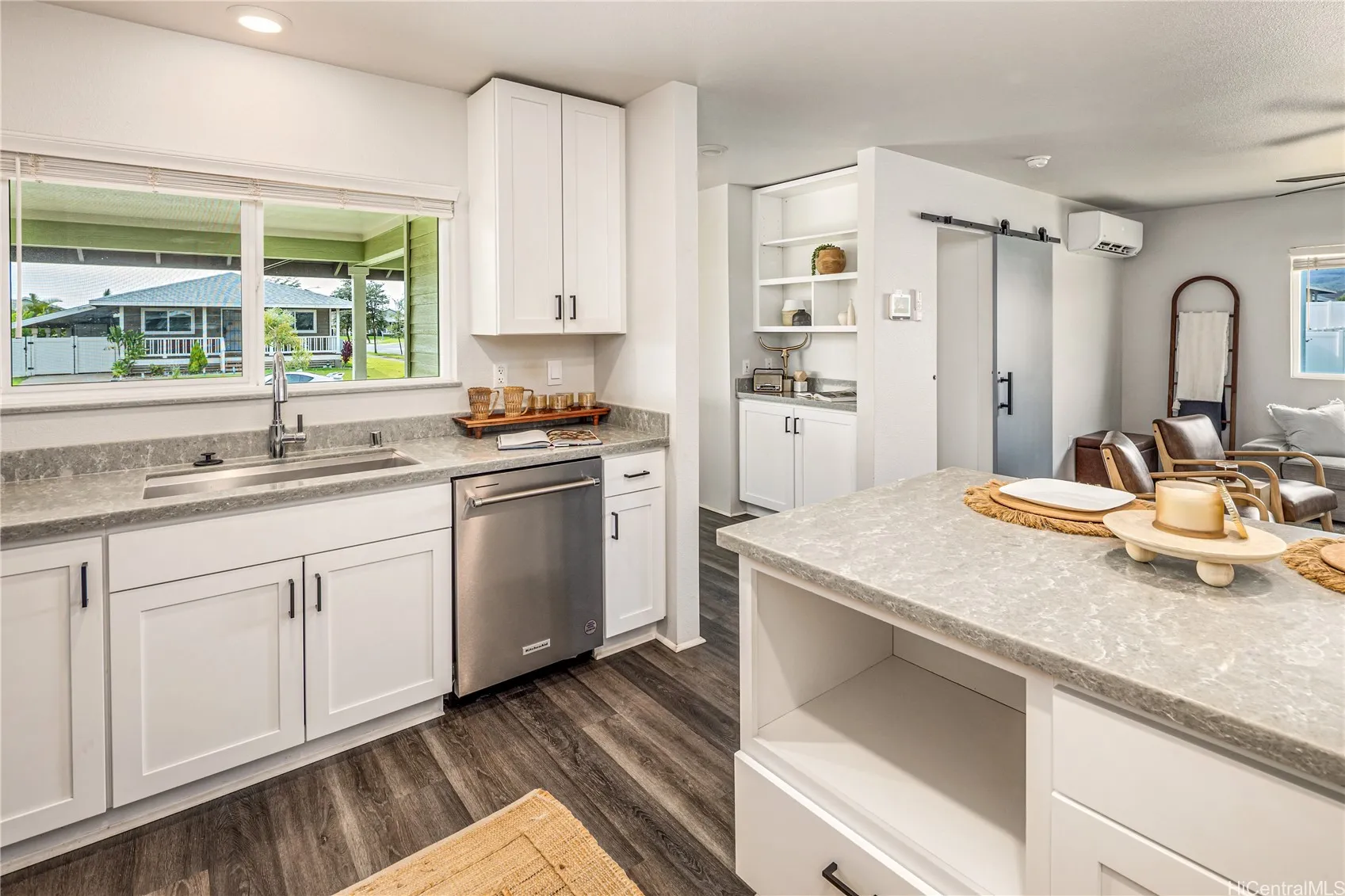 Ewa Beach, Hawaii 96706, United States, 3 Bedrooms Bedrooms, ,2 BathroomsBathrooms,Residential,Active,242370