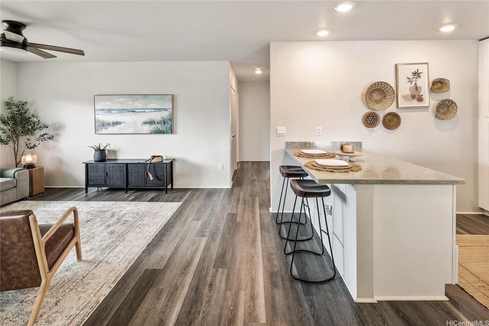 91-1427 Kaahaaha Street